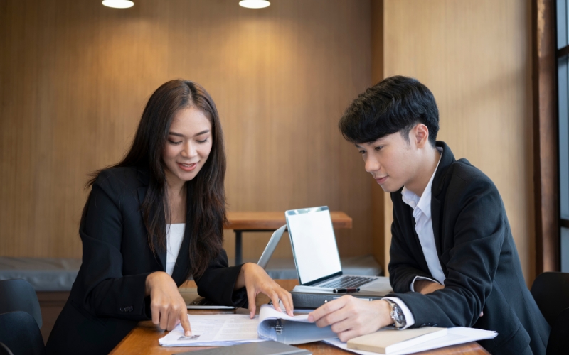 chỉ dạy lý thuyết suông, không thực hành