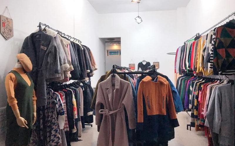 tân trạng lại đồ secondhand