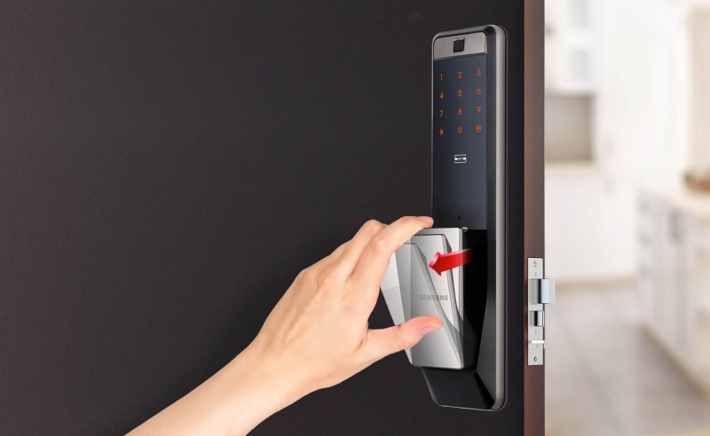 Khóa cửa vân tay Samsung SHS-DP609