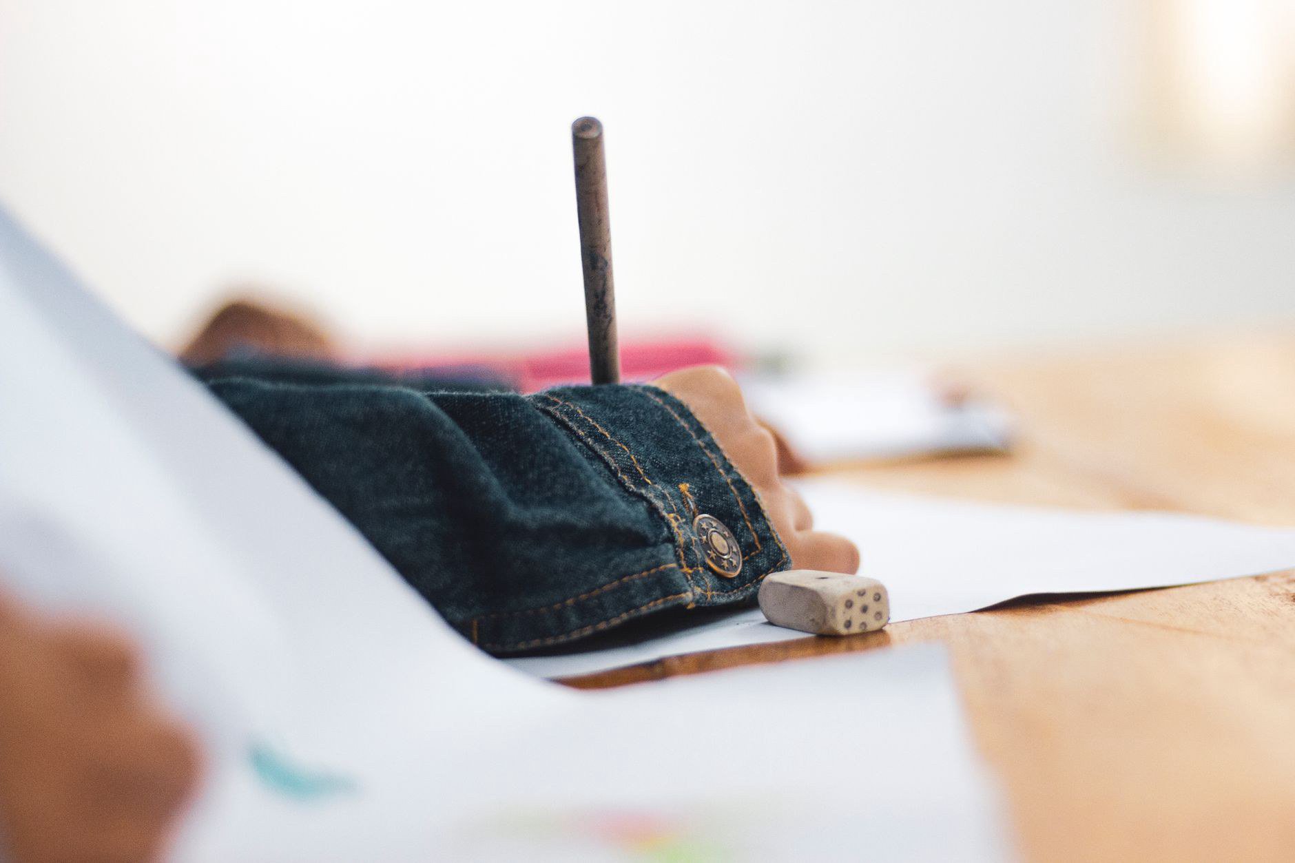 Công Cụ AI Chấm Điểm Ngày Càng Phổ Biến Với Người Tự Học IELTS Tại Nhà Công Cụ AI Chấm Điểm Ngày Càng Phổ Biến Với Người Tự Học IELTS Tại Nhà