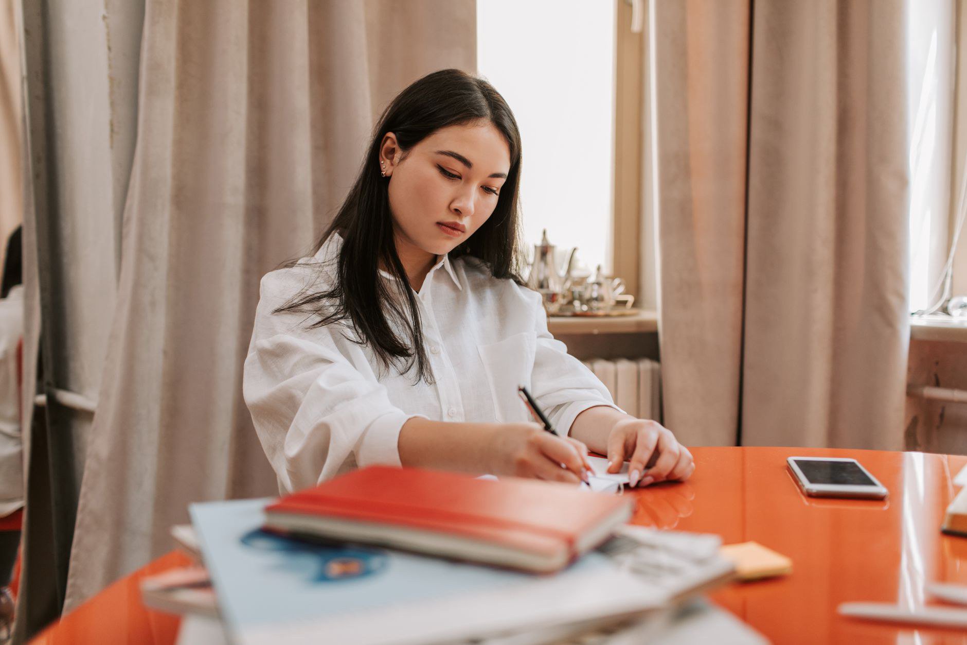 Công Cụ AI Chấm Bài Viết IELTS Tại Nhà: Chính Xác Đến Đâu? Công Cụ AI Chấm Bài Viết IELTS Tại Nhà: Chính Xác Đến Đâu?