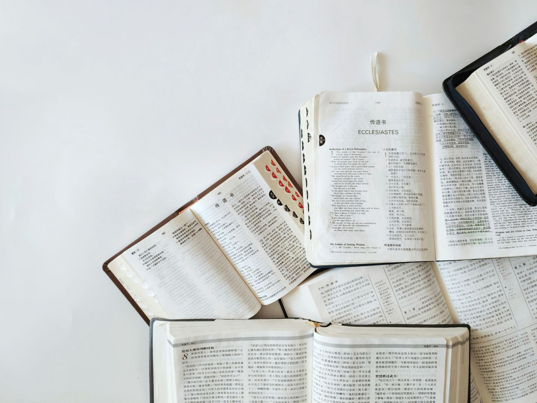 1. Nhóm hệ thống trung tâm Anh ngữ có nhiều chi nhánh tại TP.HCM (ILA, VUS, Wall Street English, Apollo English) 1. Nhóm hệ thống trung tâm Anh ngữ có nhiều chi nhánh tại TP.HCM (ILA, VUS, Wall Street English, Apollo English)